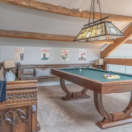 Luxurious Barn Within Easy Reach Of South Lakes! *