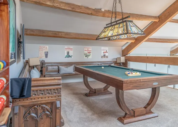 Luxurious Barn Within Easy Reach Of South Lakes! *