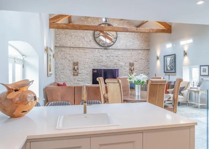 Luxurious Barn Within Easy Reach Of South Lakes! بيت للعطل بوت